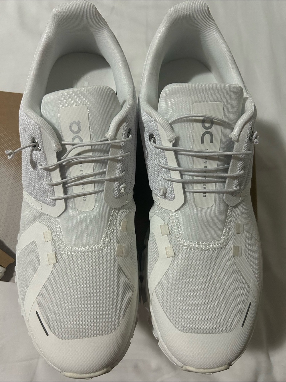On Cloud Cloud 6 White Men's Lightweight Trainer - Picture 3 of 6